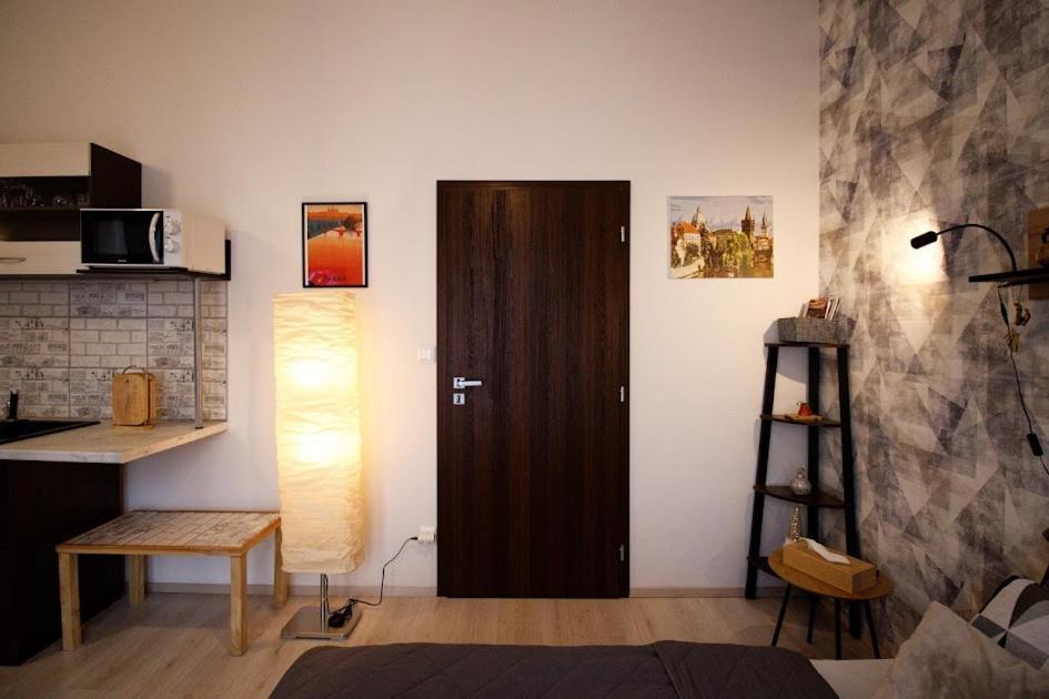 Cosy Studio, 15Min To Old Centre, Self-Check In, Free Wifi, Welcome Drink! 프라하 외부 사진