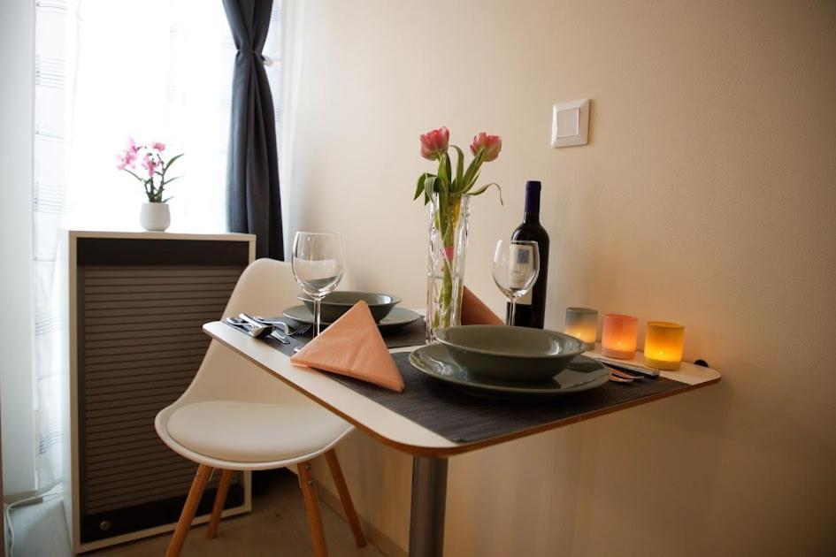 Cosy Studio, 15Min To Old Centre, Self-Check In, Free Wifi, Welcome Drink! 프라하 외부 사진